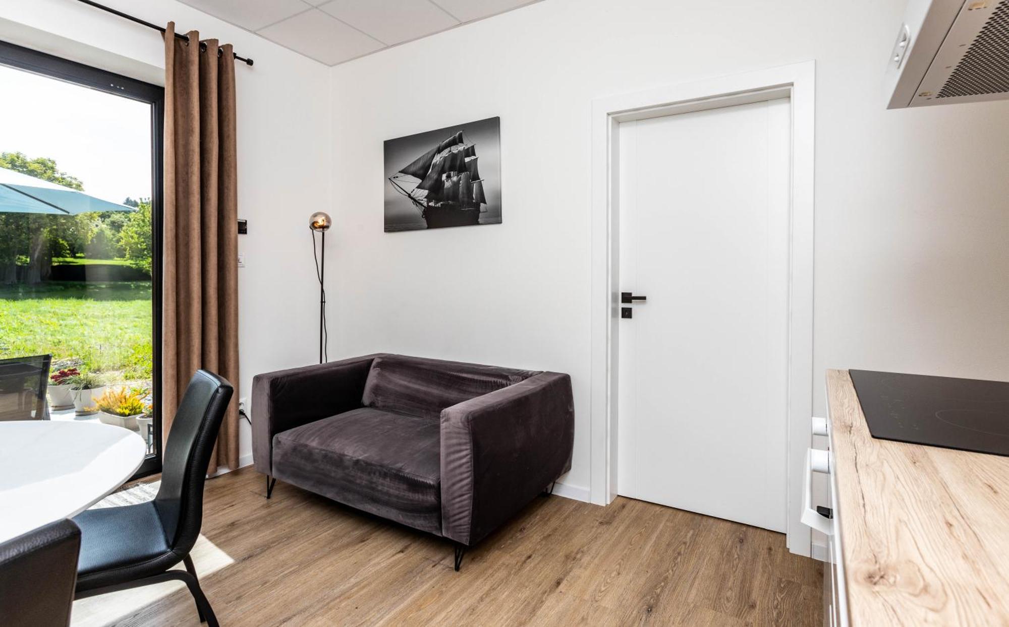 Sunny Apartment With Free Parking ズヴォレン エクステリア 写真